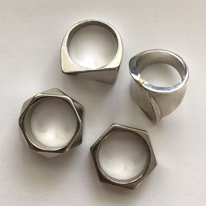 Silver-colored Geometric Ring Bundle